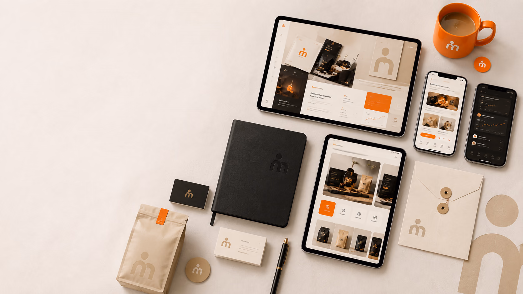 Collage de proyectos y mockups de marca de Managero